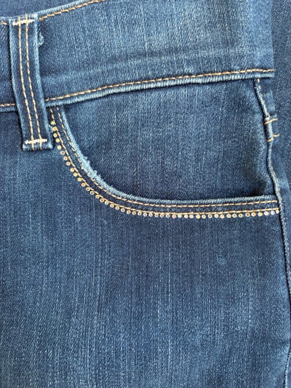 NYDJ Not Your Daughter’s Jeans Bootcut Studded Pocket Dark Wash Jeans Size 4